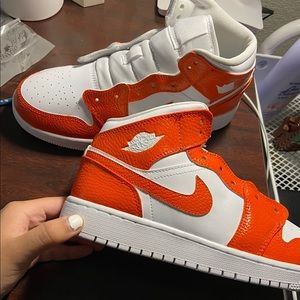 Custom Air Jordan 1 mids